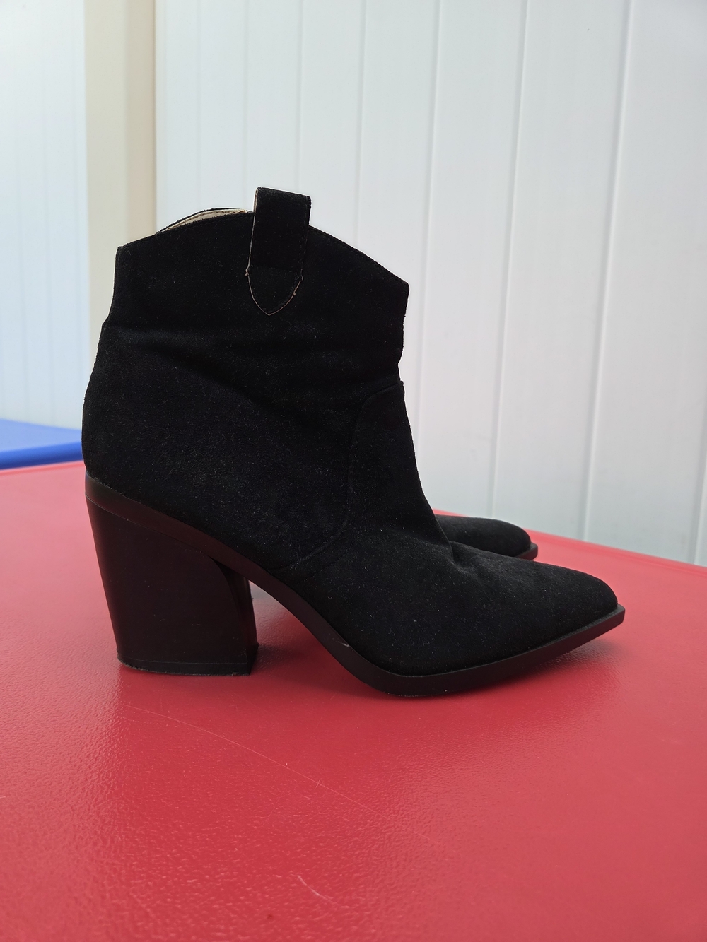Yoki Women’s Replay Black Faux Suede Booties Size 10